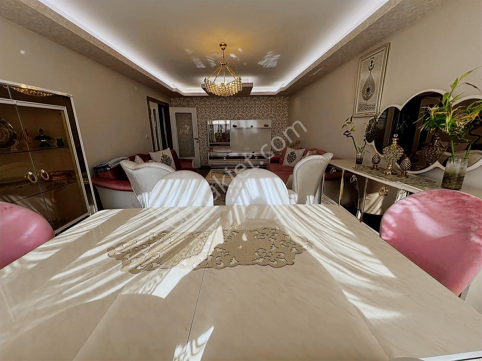 Kuşcagızın Gözde Sitesinde Genişm2 Lüks Yapılı 4+1 - Görsel 24