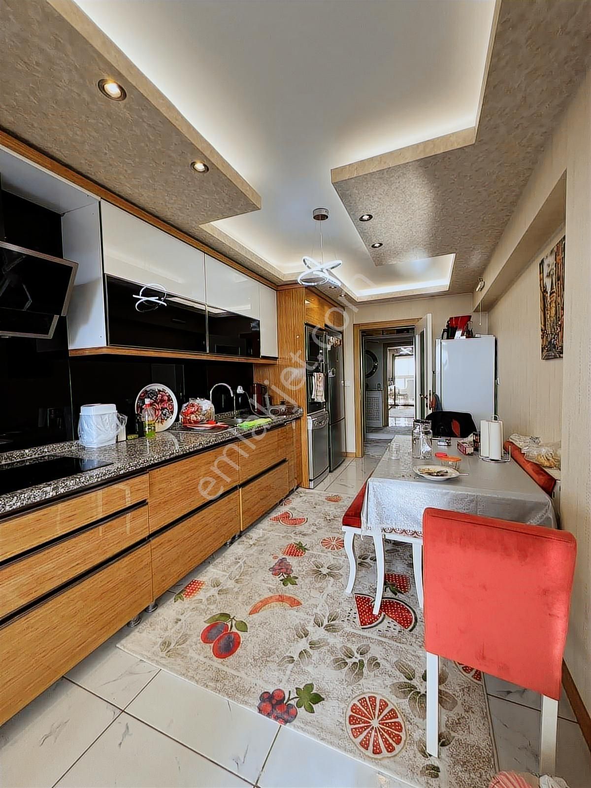 Kuşcagızın Gözde Sitesinde Genişm2 Lüks Yapılı 4+1 - Görsel 2