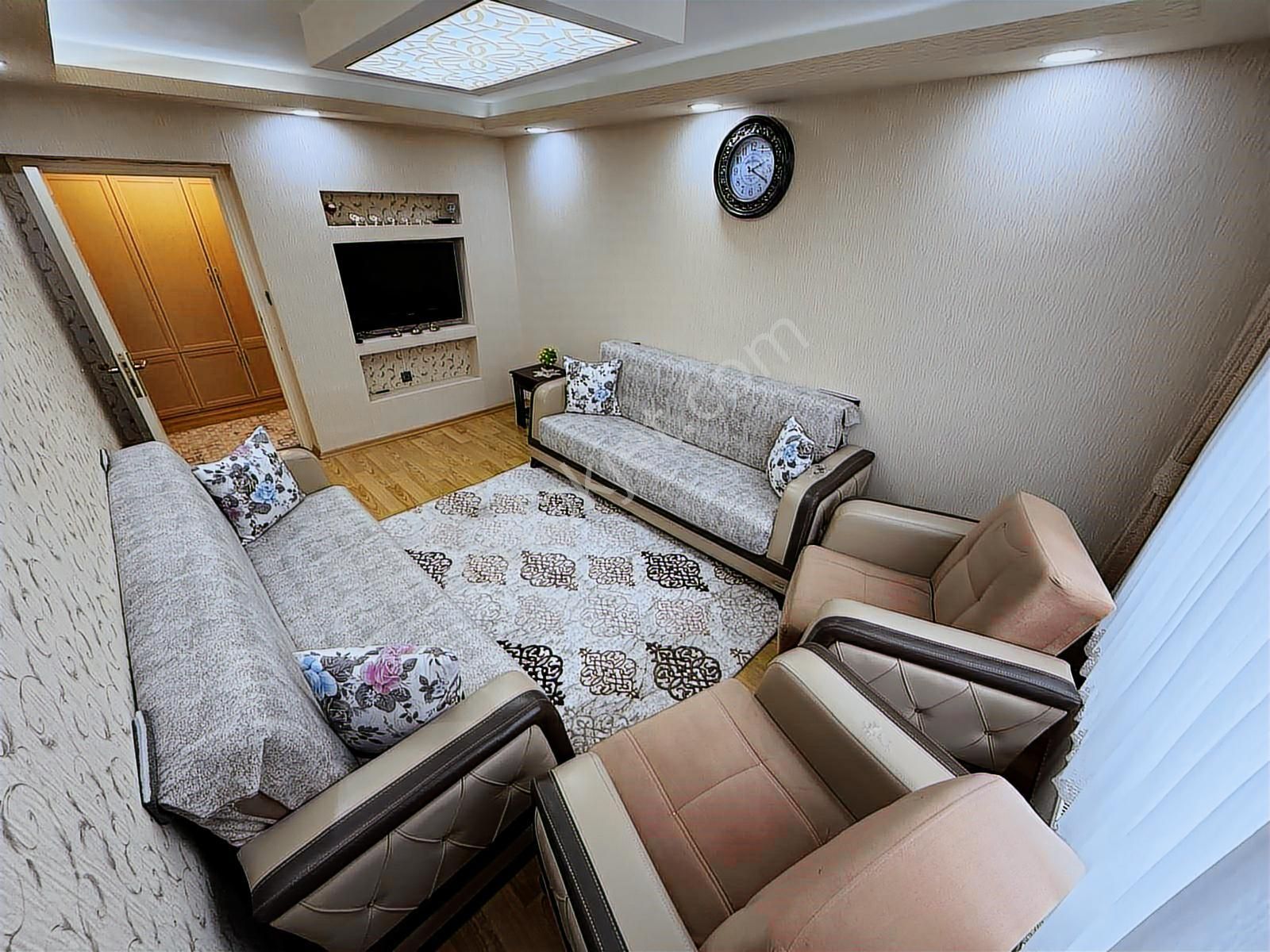 Bagcı Caddesi Yakını Katta Asansörlü 3+1 - Görsel 16