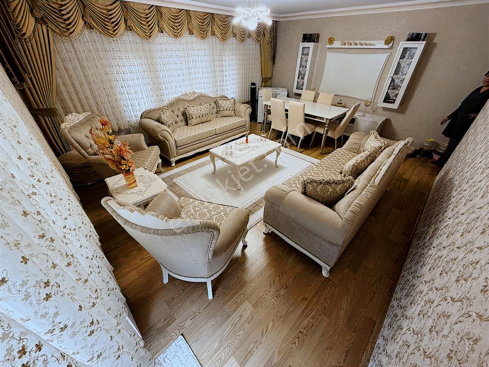 Bagcı Caddesi Yakını Katta Asansörlü 3+1 - Görsel 17