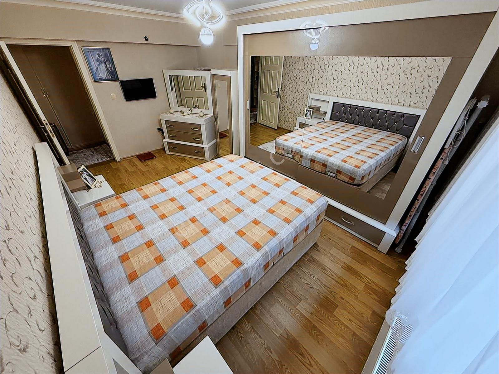 Bagcı Caddesi Yakını Katta Asansörlü 3+1 - Görsel 21