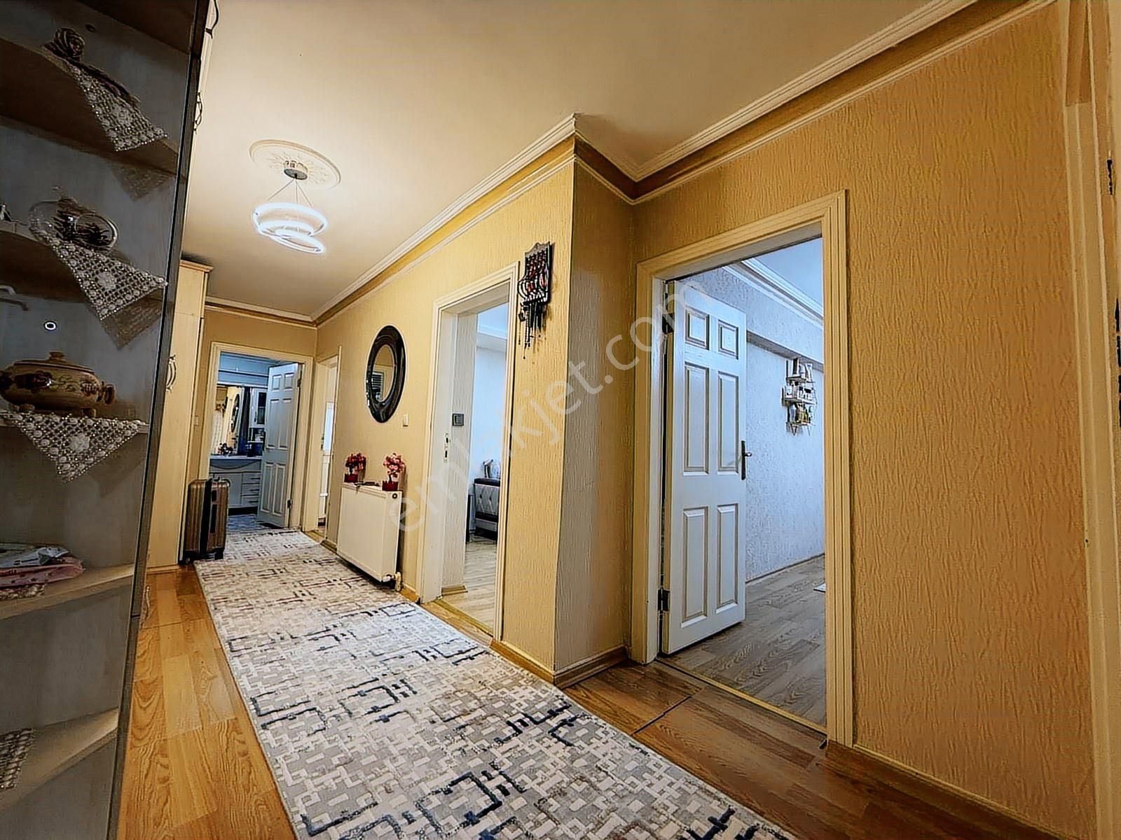 Bagcı Caddesi Yakını Katta Asansörlü 3+1 - Görsel 22