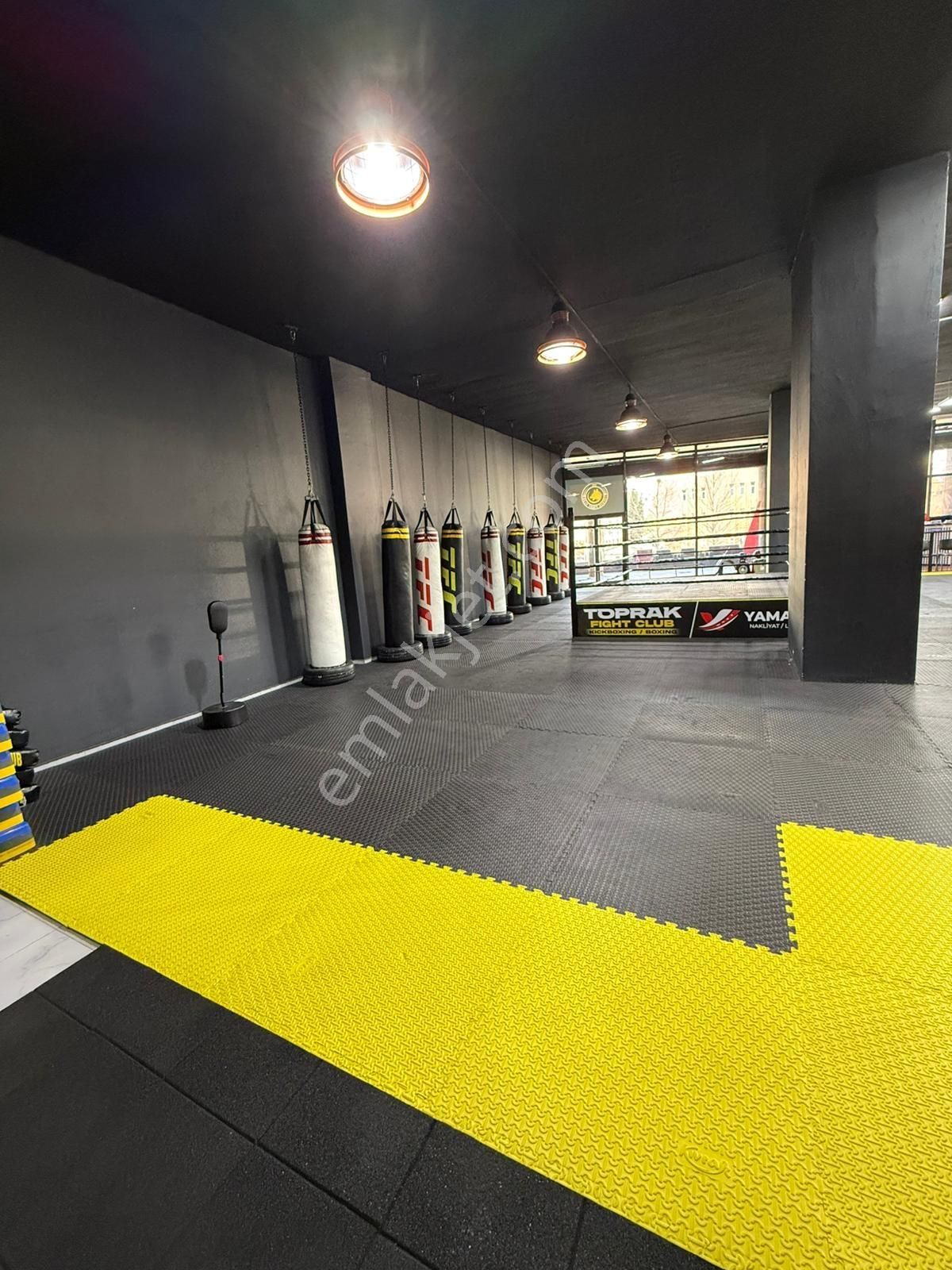 Esenyurt Mert Life Sitesi'de 150 M² Kurumsal Kiracılı Dükkan !!! - Görsel 9