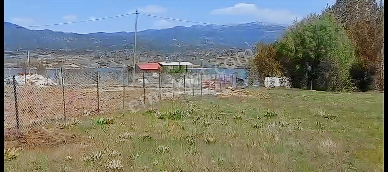 Stop'tan Yayla Ceylanda Göl Manzaralı Arazi - Görsel 2