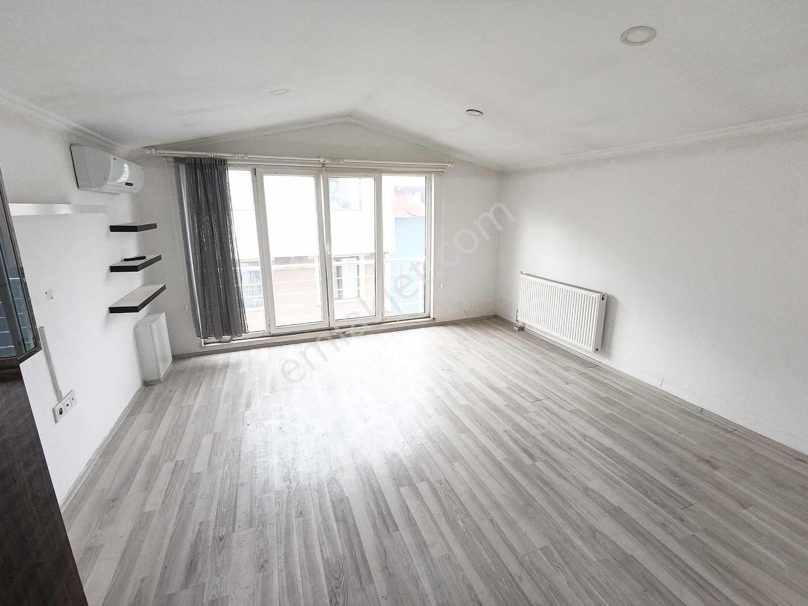 Şekerler Emlaktan Metroya Yakın Merkezi Konumlu Kiralık Daire - Görsel 2