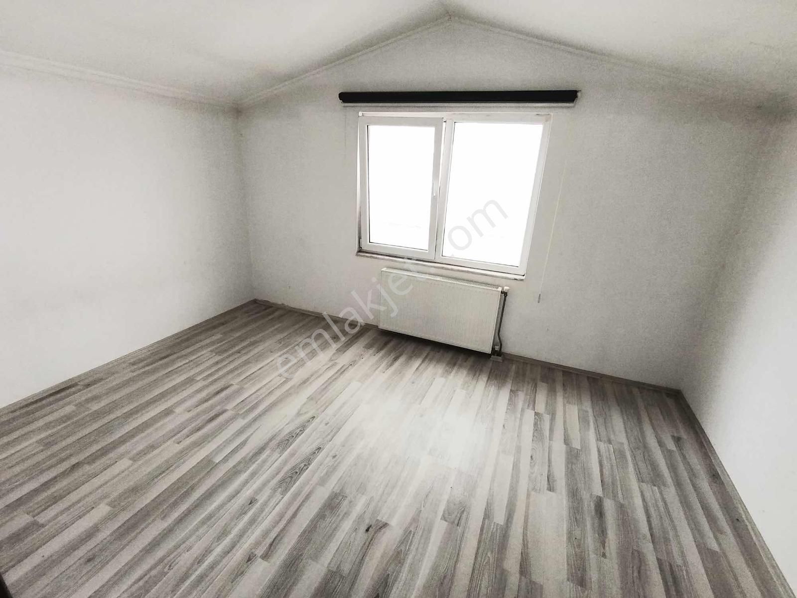 Şekerler Emlaktan Metroya Yakın Merkezi Konumlu Kiralık Daire - Görsel 3