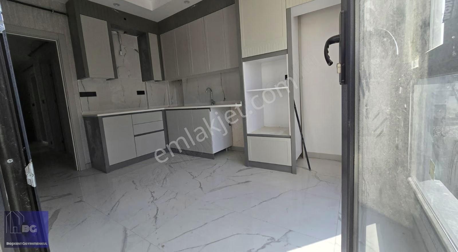 Başkent'ten Şemiklerin En Kullanışlı 2+1 Geniş Dairesi Satışta - Görsel 15