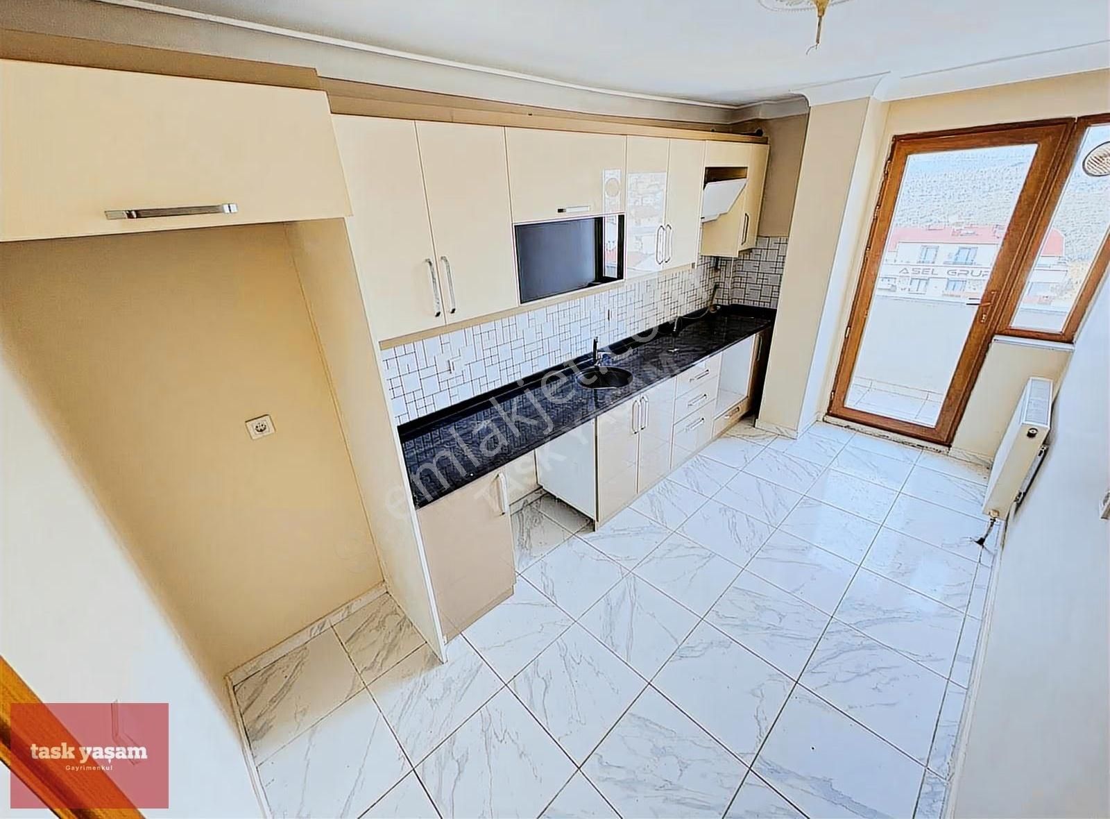 Gebze Köşklüçeşmede Fırsat Satılık 4+1 Teraslı Dubleks Daire - Görsel 15