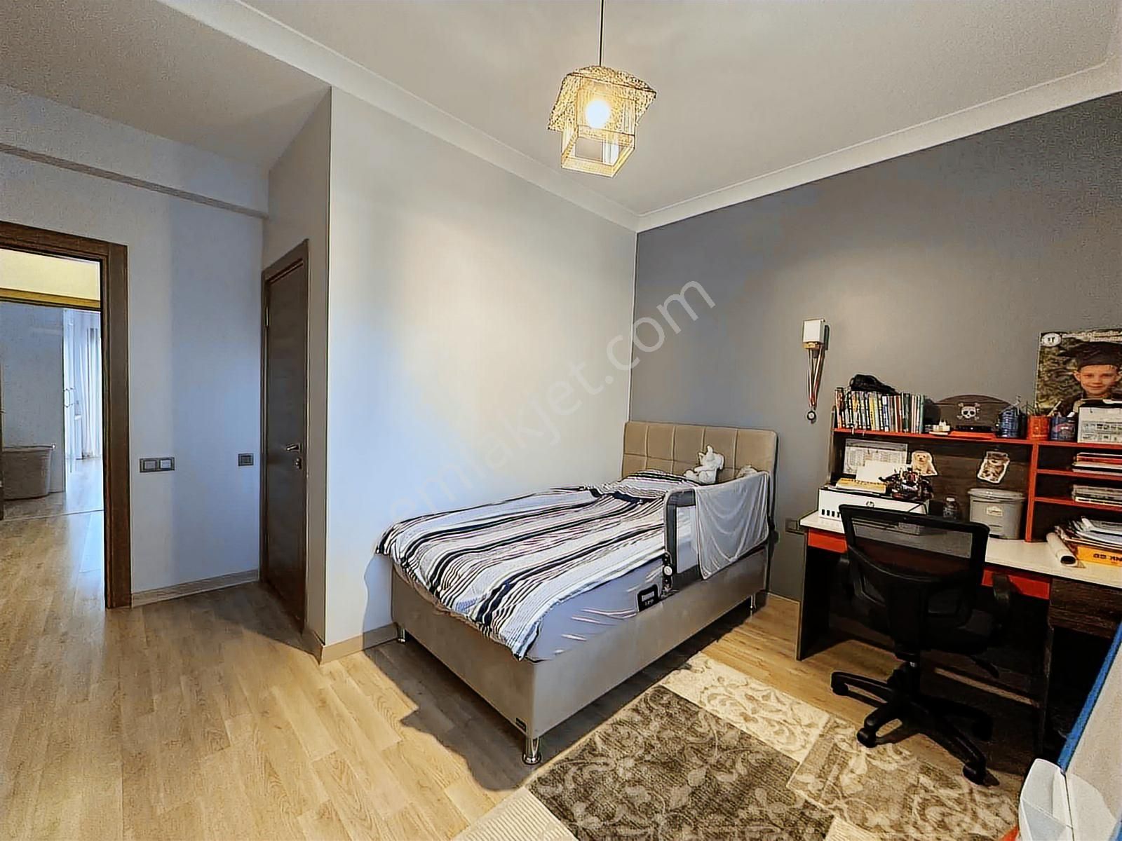 Qzen' Den Kemalpaşa Mahallesinde 4+1 Villa - Görsel 19