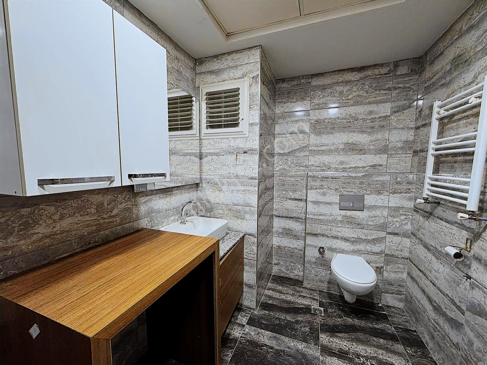 Turpa Megadan Soğukkuyu Cadde Üzerinde Satılık 4+1 Daire - Görsel 24