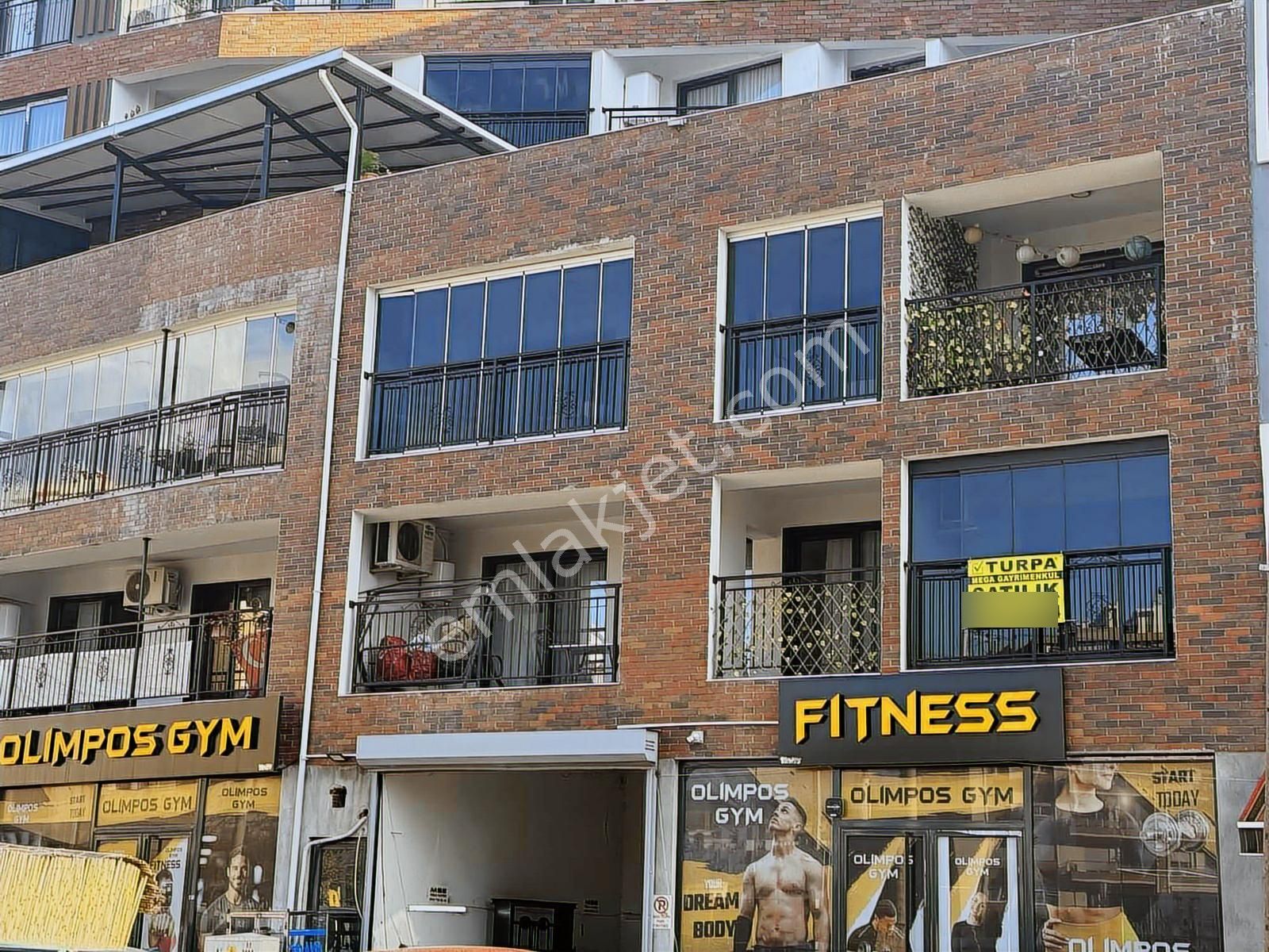 Turpa Megadan Soğukkuyu Cadde Üzerinde Satılık 4+1 Daire - Görsel 20