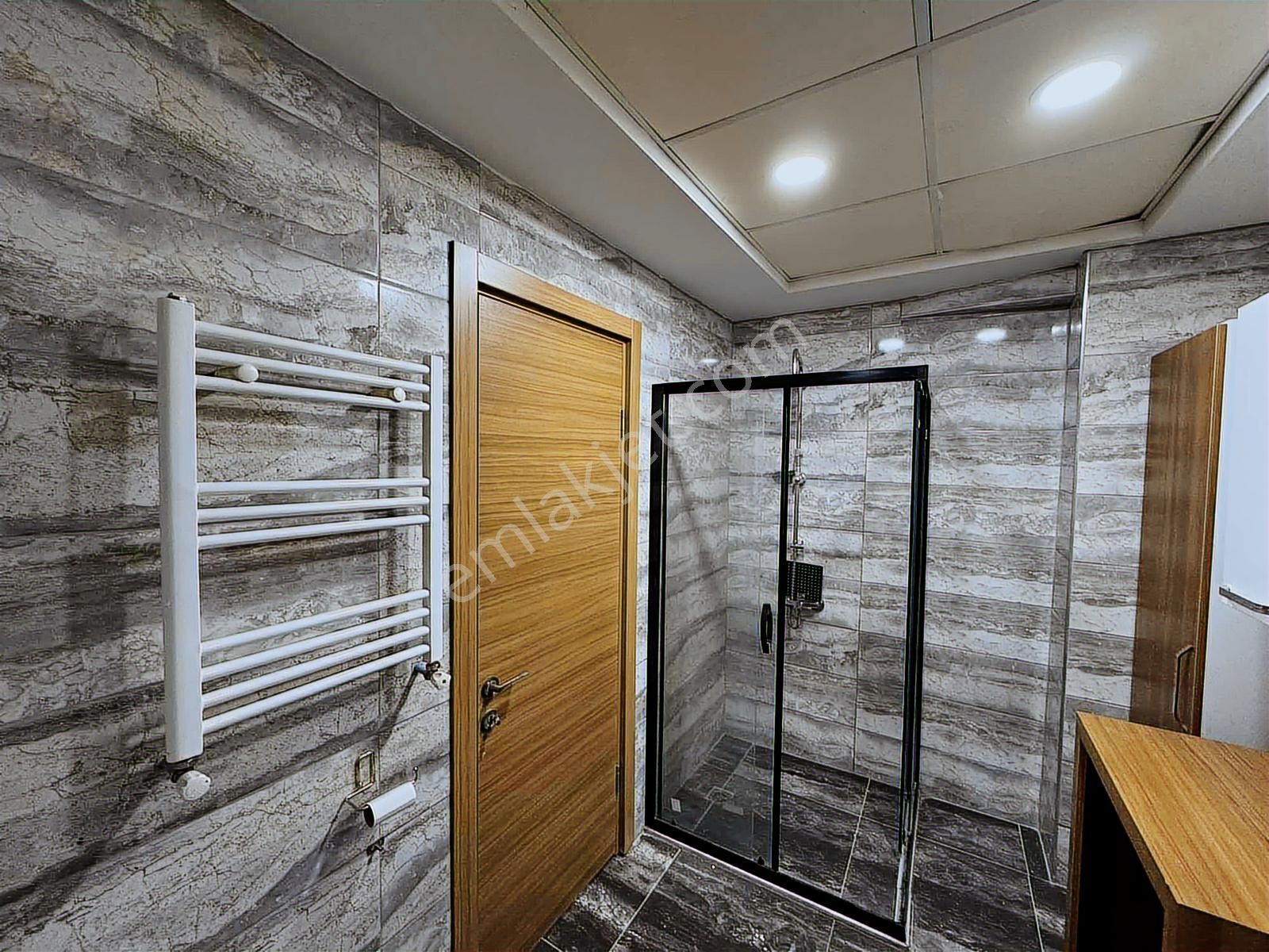 Turpa Megadan Soğukkuyu Cadde Üzerinde Satılık 4+1 Daire - Görsel 3