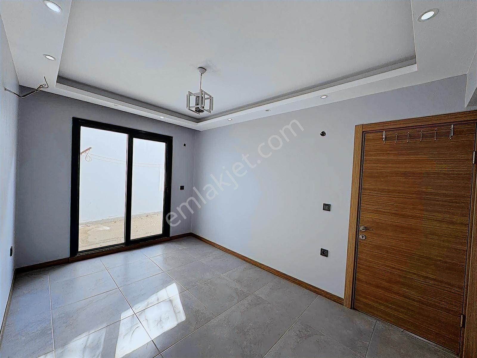 Turpa Megadan Soğukkuyu Cadde Üzerinde Satılık 4+1 Daire - Görsel 18