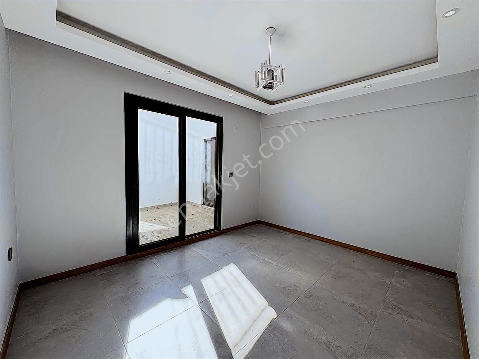 Turpa Megadan Soğukkuyu Cadde Üzerinde Satılık 4+1 Daire - Görsel 25