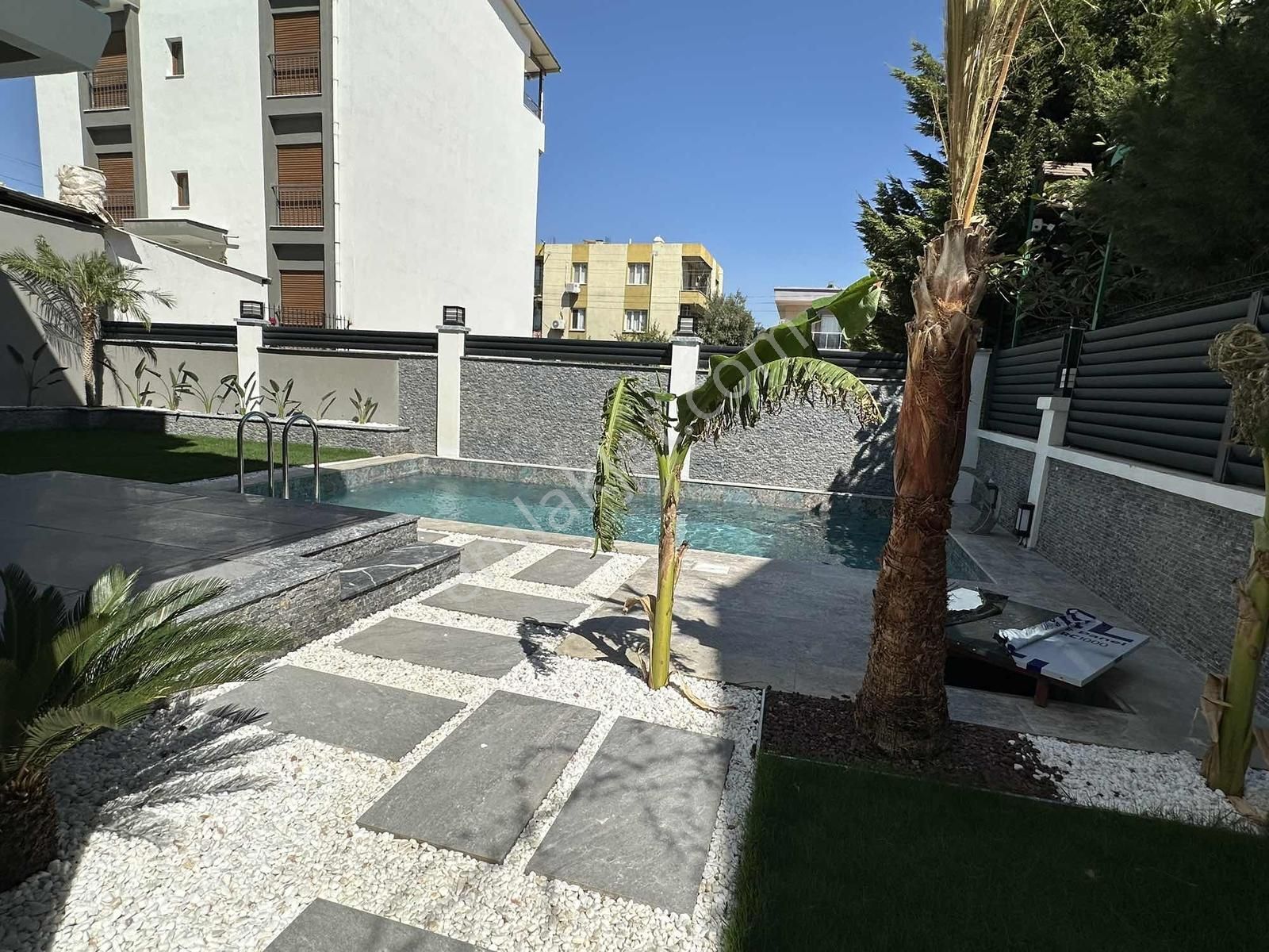 Qzen Gayrimenkulden Havuzlu Müstakil Villa - Görsel 8