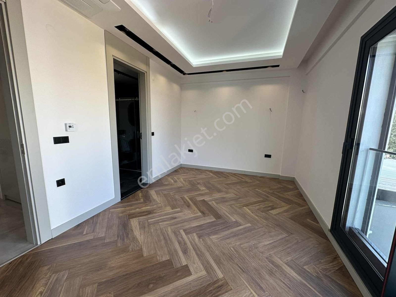Qzen Gayrimenkulden Havuzlu Müstakil Villa - Görsel 22