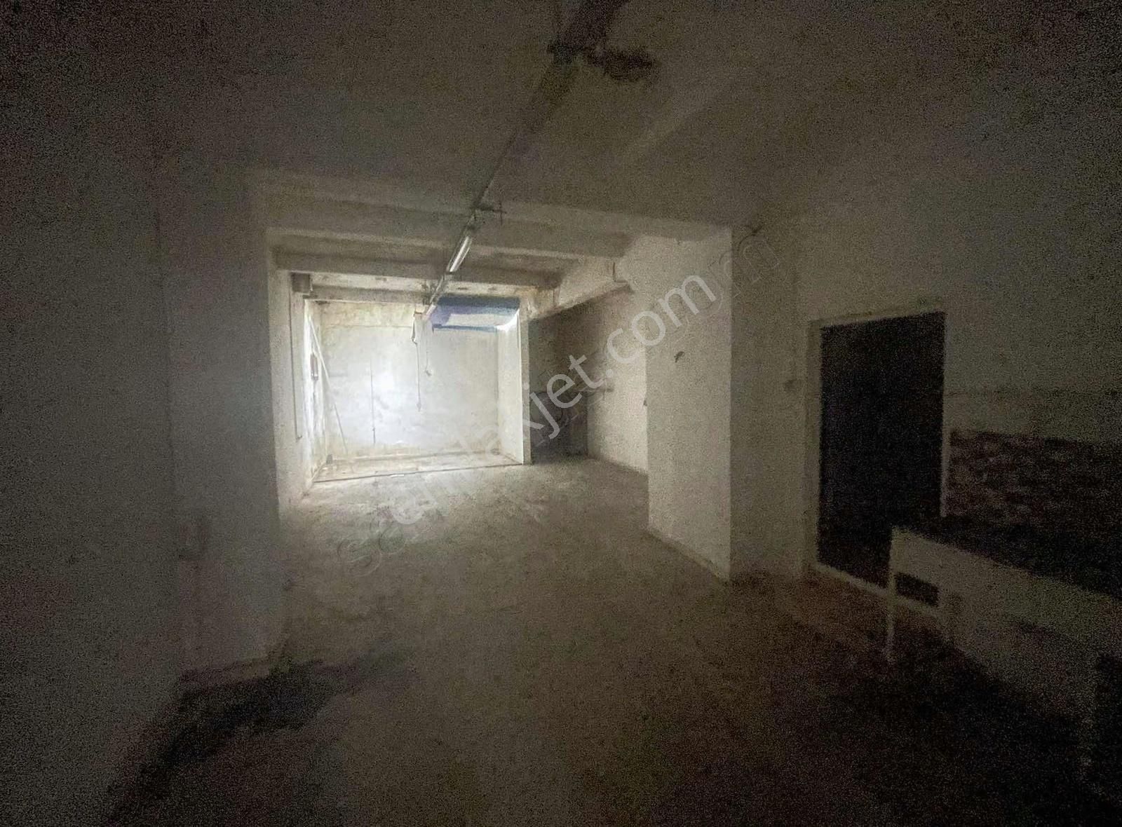 Bayrampaşa Yenidoğan Düz Giriş 120 M² Kiralık İşyeri ! 25.000 Tl - Görsel 8