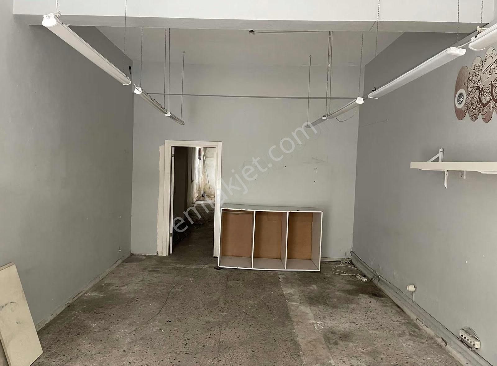 Bayrampaşa Yenidoğan Düz Giriş 120 M² Kiralık İşyeri ! 25.000 Tl - Görsel 3