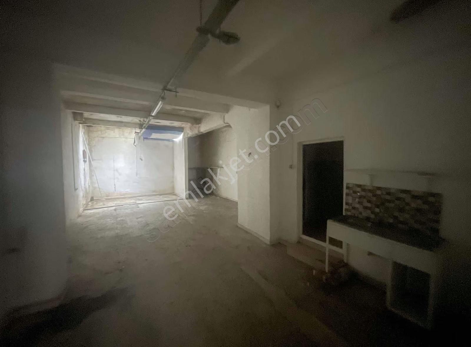 Bayrampaşa Yenidoğan Düz Giriş 120 M² Kiralık İşyeri ! 25.000 Tl - Görsel 4