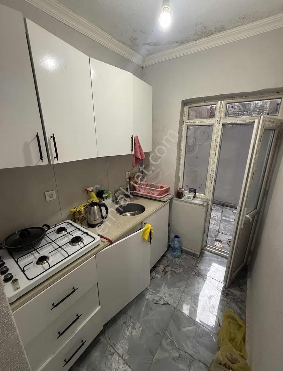 Bayrampaşa Orta Mah'de Satılık Daireli Dükkan - Görsel 10