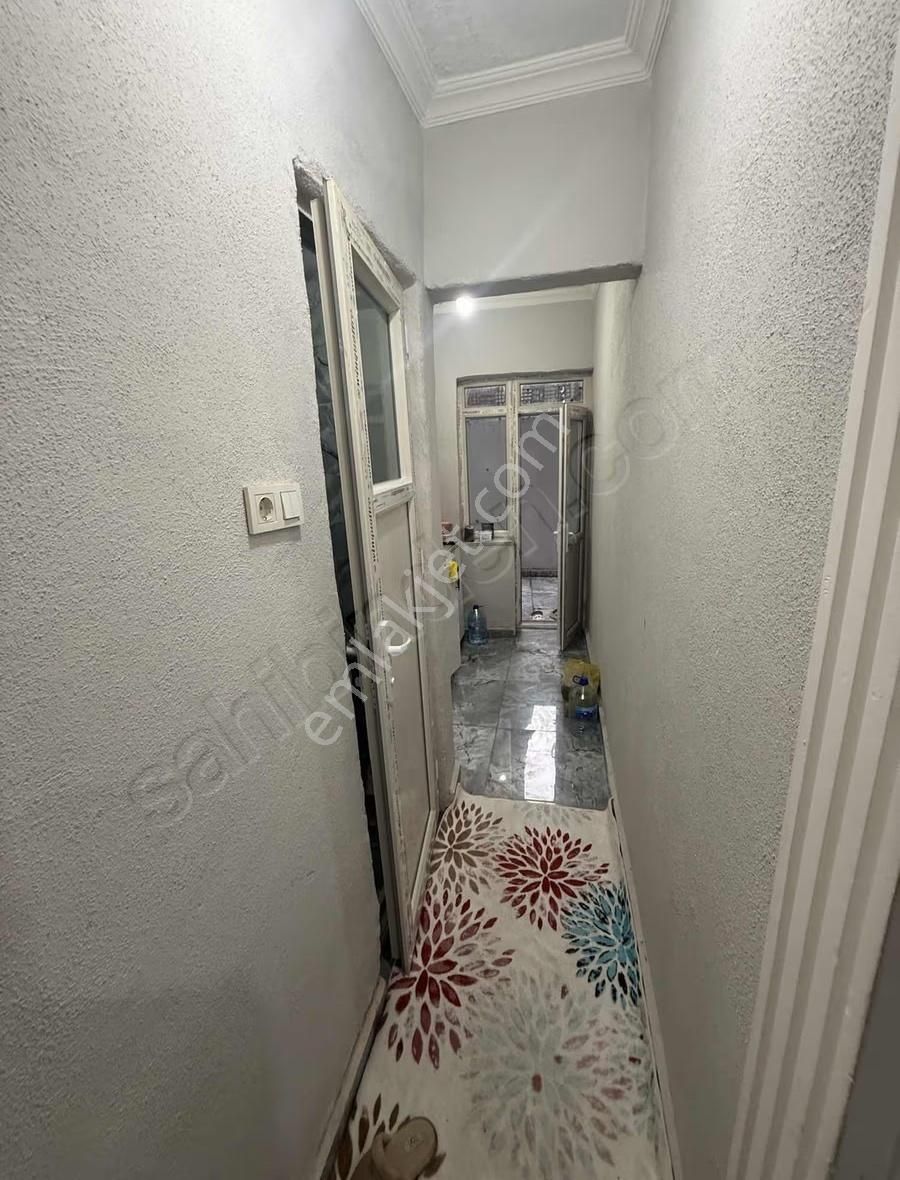 Bayrampaşa Orta Mah'de Satılık Daireli Dükkan - Görsel 9