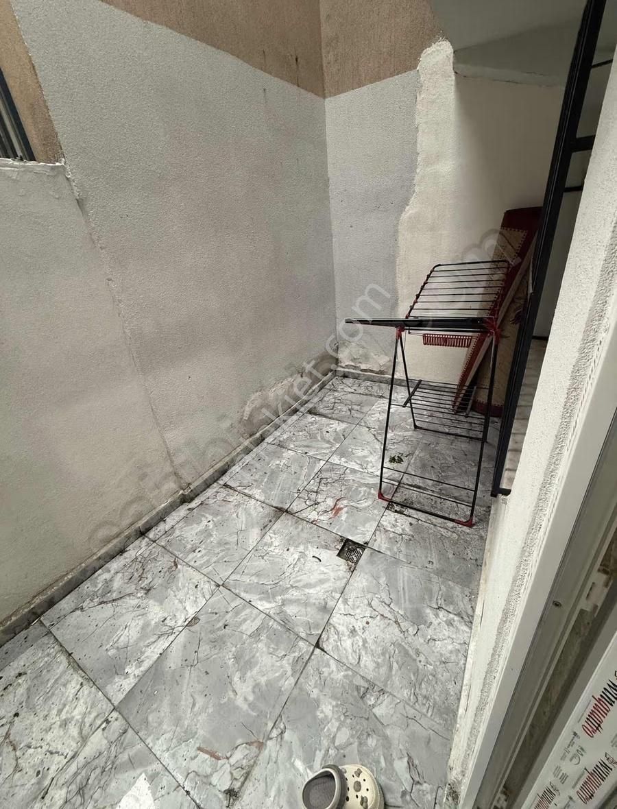 Bayrampaşa Orta Mah'de Satılık Daireli Dükkan - Görsel 12