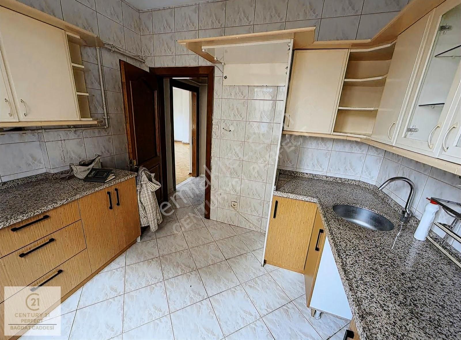 Maltepe Feyzullah Mahallesinde 3+1 Kiralık Daire - Görsel 10