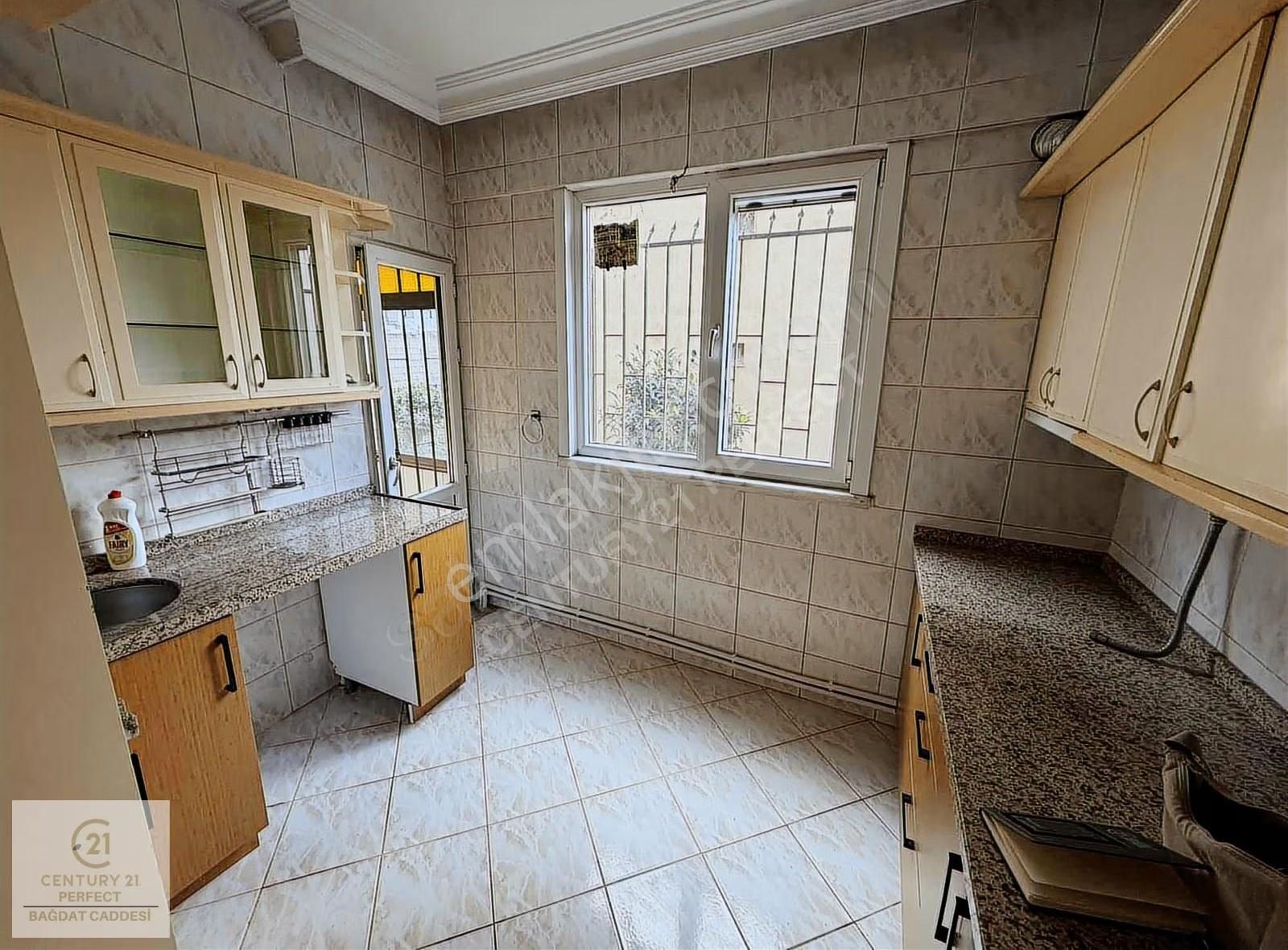 Maltepe Feyzullah Mahallesinde 3+1 Kiralık Daire - Görsel 26