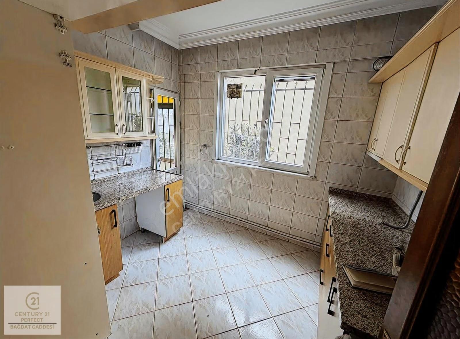 Maltepe Feyzullah Mahallesinde 3+1 Kiralık Daire - Görsel 23