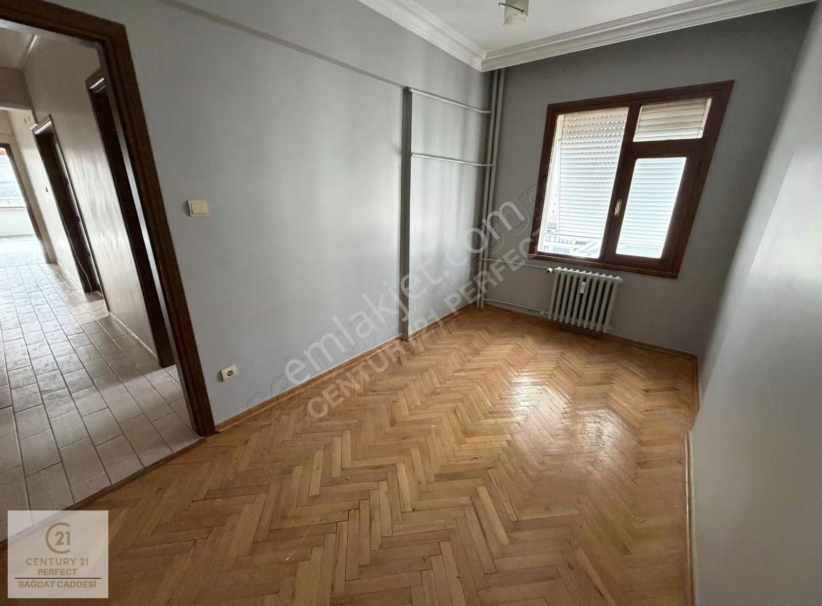 Erenköy'de Marmaraya Yakın 7/24 Güvenlikli 4+1 Kiralık Daire - Görsel 12