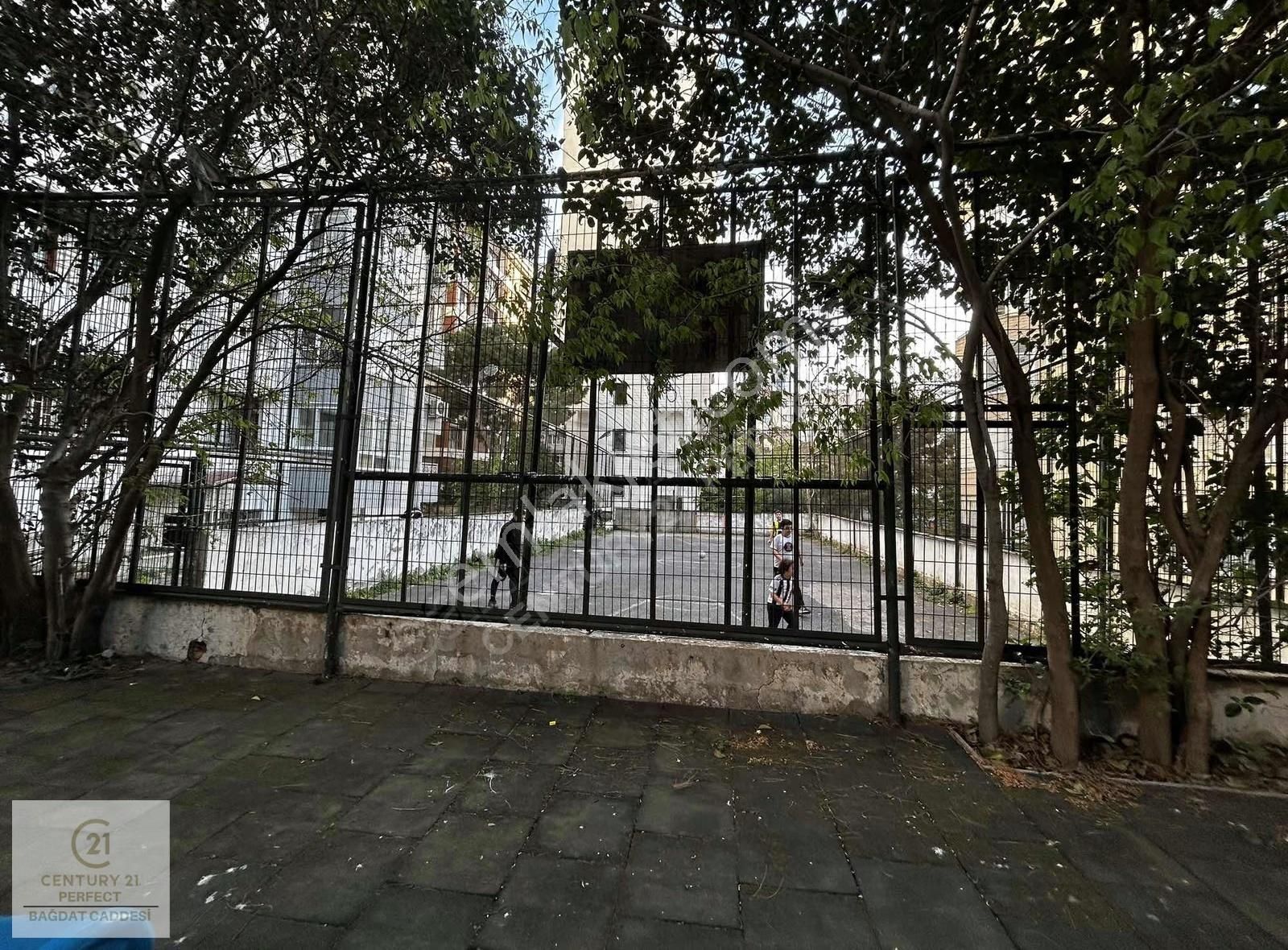 Erenköy'de Marmaraya Yakın 7/24 Güvenlikli 4+1 Kiralık Daire - Görsel 21