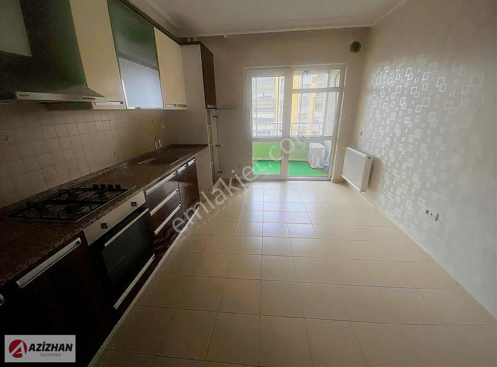 Azizhandan Bahçeşehirde Satılık Ara Kat 3+1 Bakımlı Daire - Görsel 16