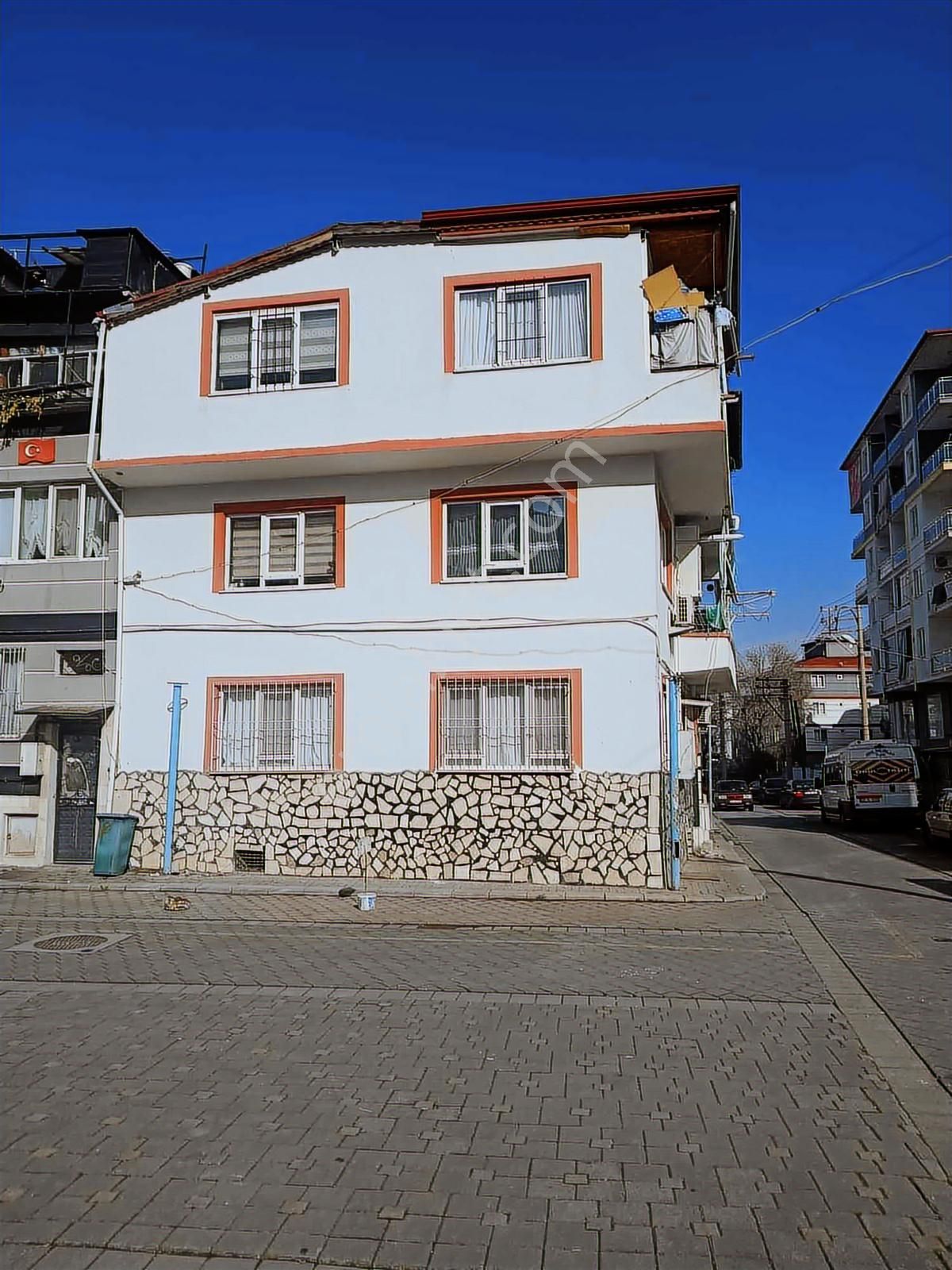 Topraklıkta Tek Tapu 2 Daire