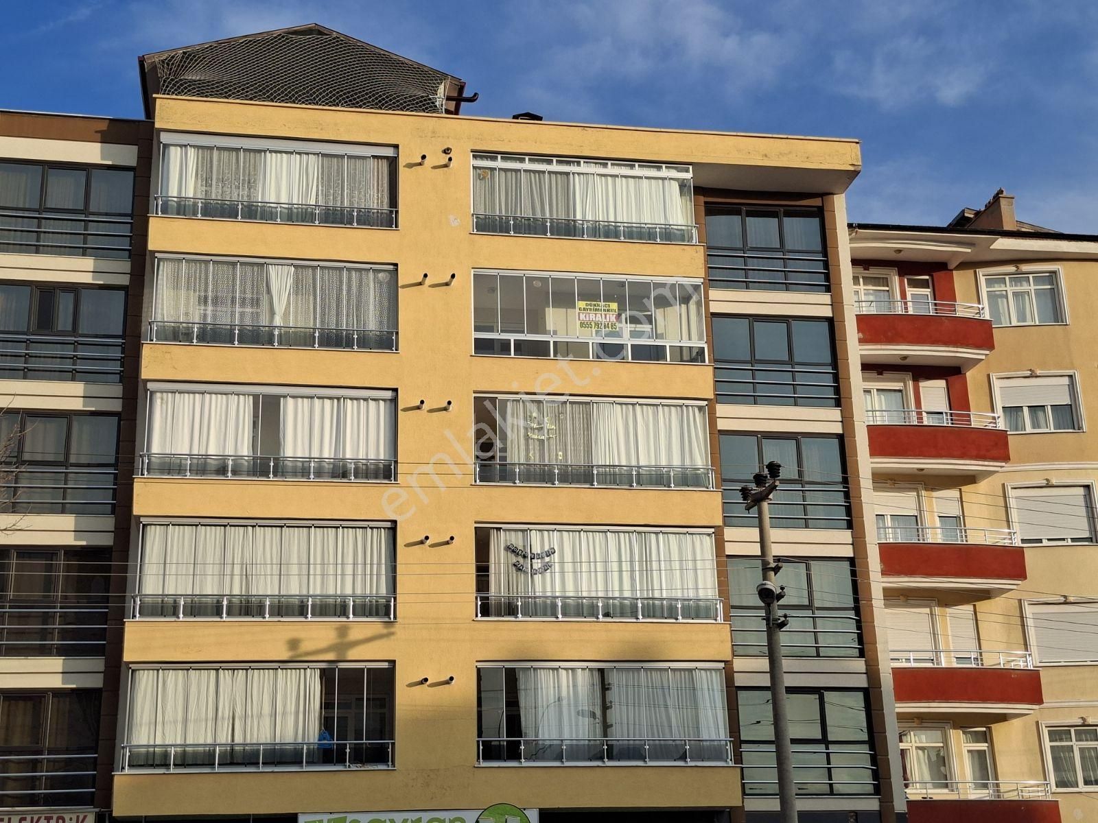 Alemdar Caddesine Cephe 3+1 Ara Kat Kiralık Daire - Görsel 3