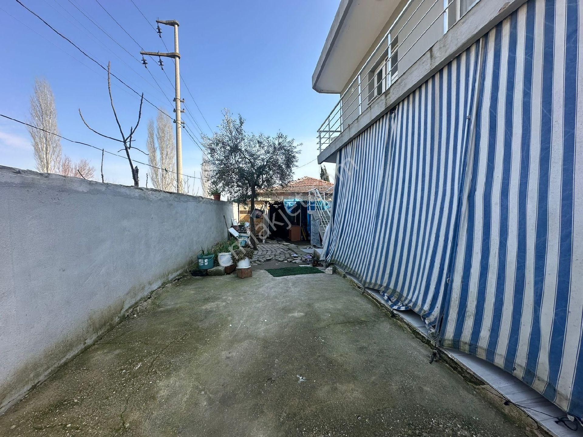 Manisa Salihli Yılmaz Mah Komple Acil Satılık Daire - Görsel 16