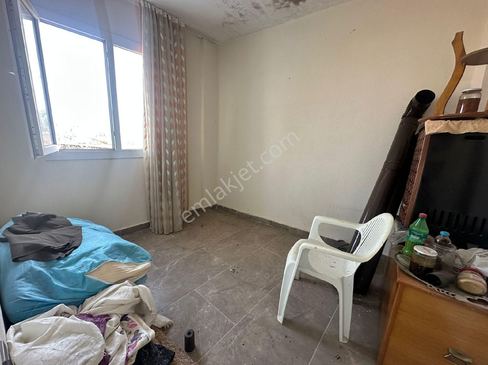 Manisa Salihli Yılmaz Mah Komple Acil Satılık Daire - Görsel 7
