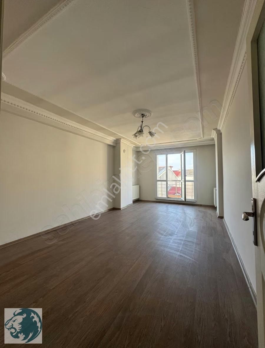 Üçevler'de Merkezi Konumda 2+1 Satılık Daire