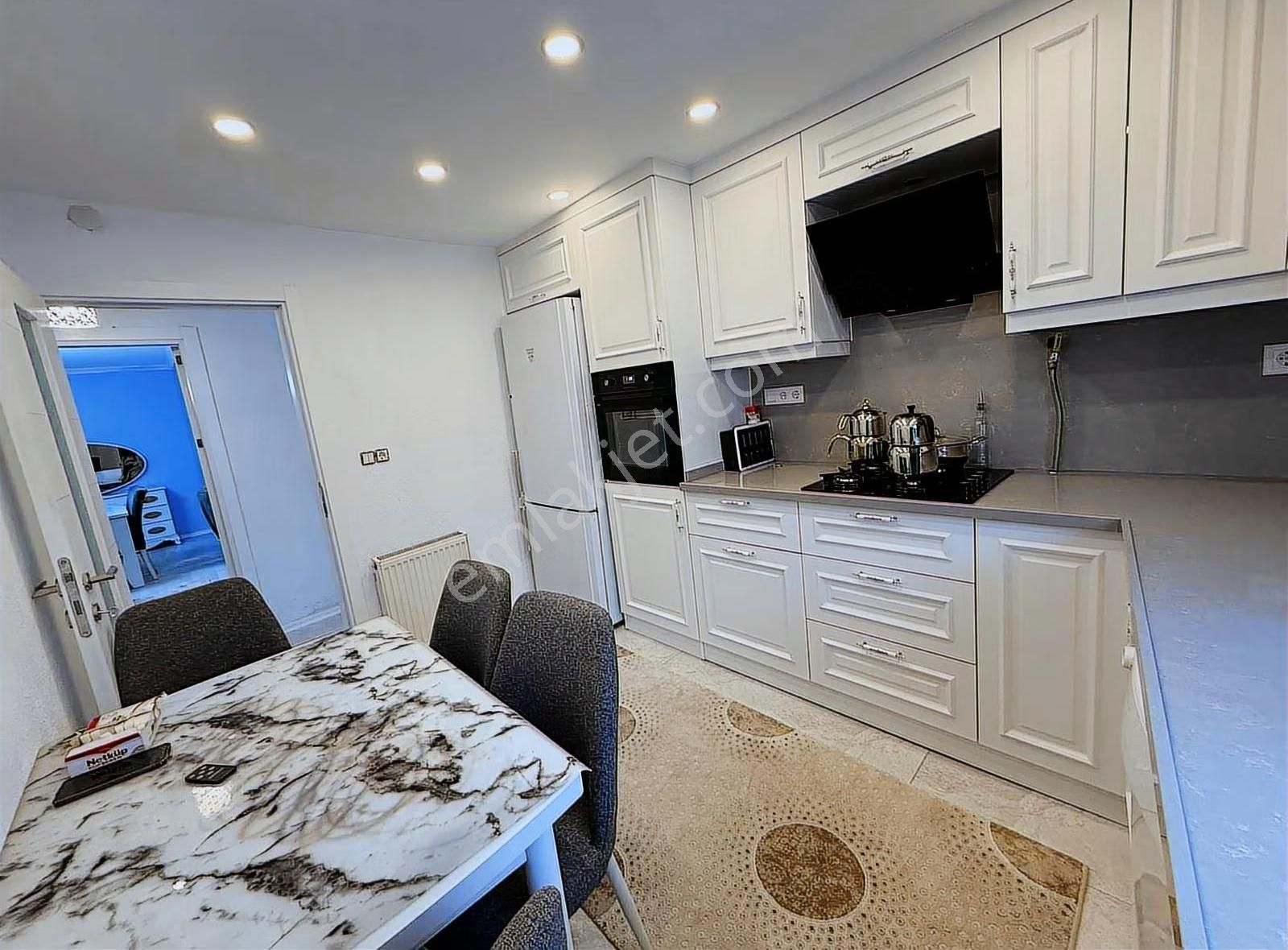 Piremir'de Eşyalı 3+1 Kiralık Daire - Faturalar Dahil! - Görsel 6