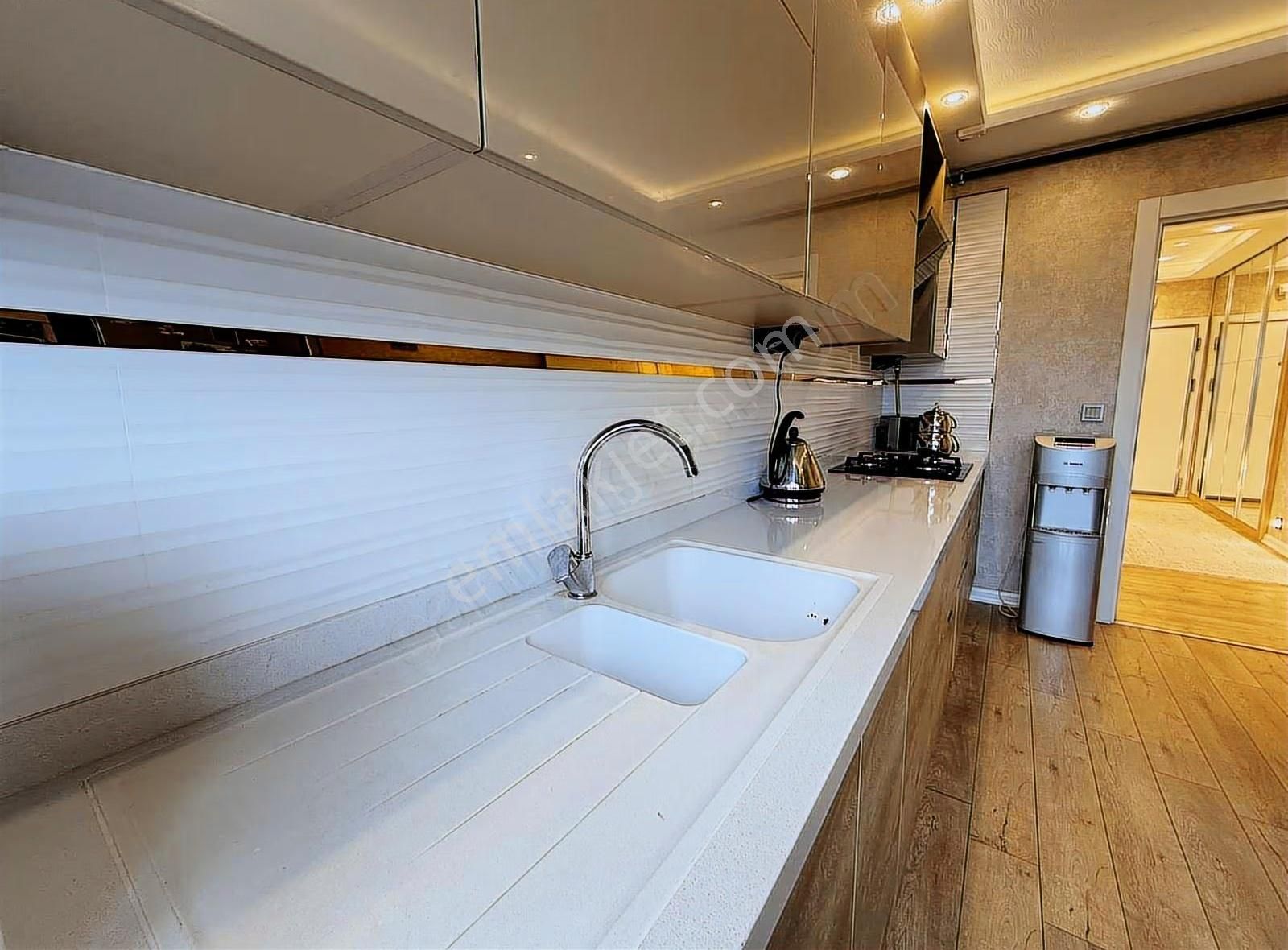 Satılık 4+2 Dubleks Daire, 170m², Saunalı, Metro Yakını - Görsel 18