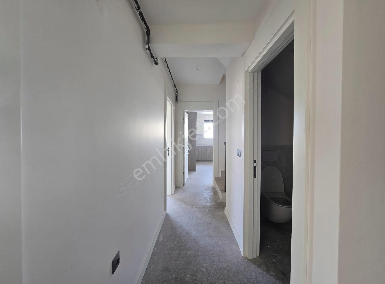 Kiralık 4,5+1 Net 220 M2 Köşe Tip Daire - Görsel 3