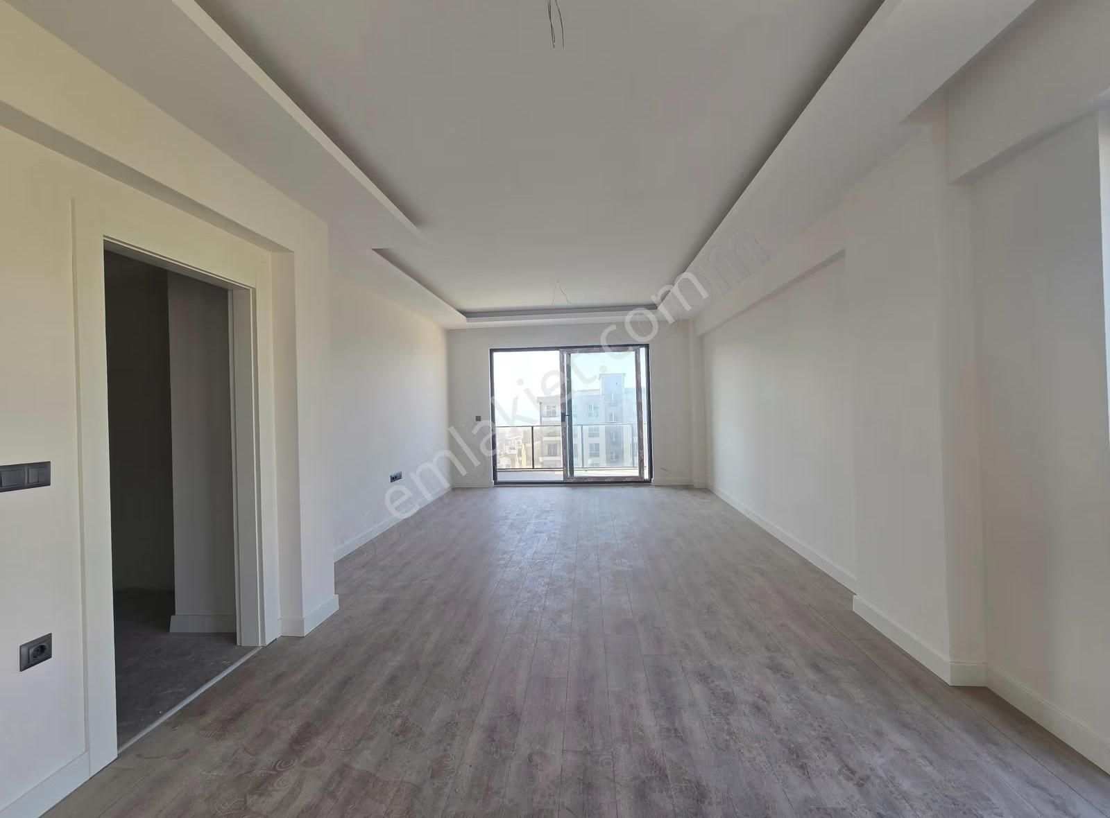 Kiralık 4,5+1 Net 220 M2 Köşe Tip Daire - Görsel 32