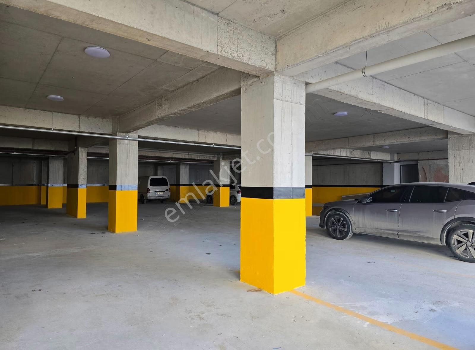 Kiralık 4,5+1 Net 220 M2 Köşe Tip Daire - Görsel 30