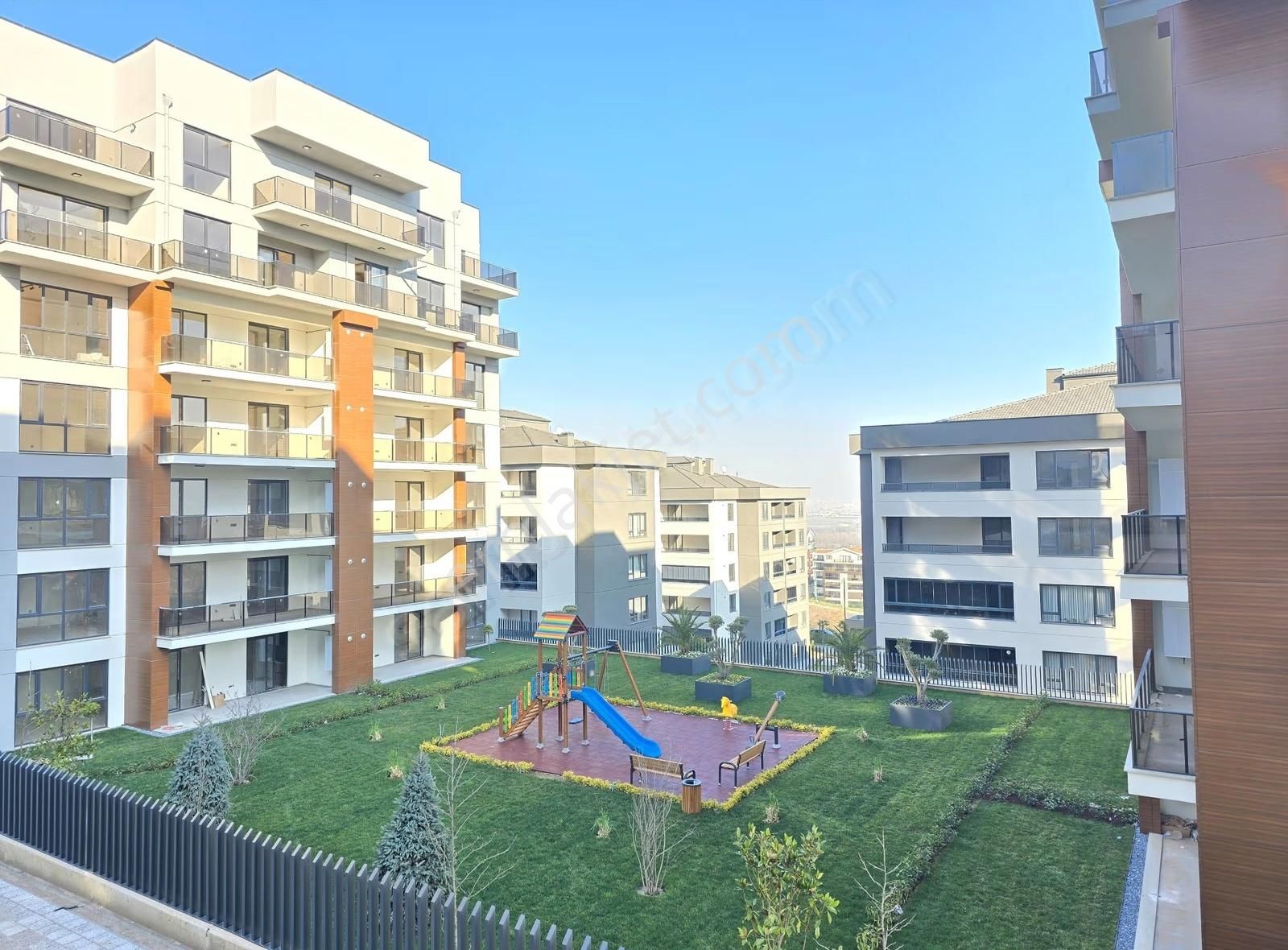 Kiralık 4,5+1 Net 220 M2 Köşe Tip Daire - Görsel 31