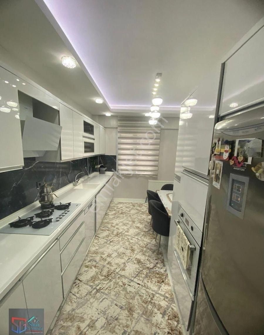 19 Mayısta 3+1 Mükemmel Yapılı Daire - Görsel 6