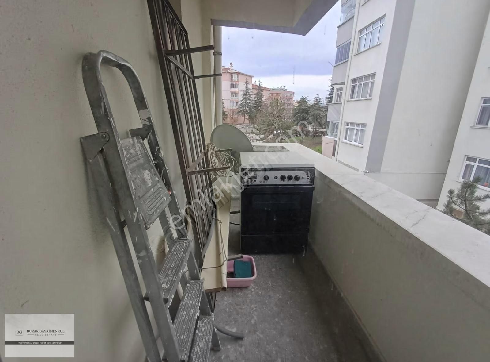 Batıkentin Nezih Sitesi Hacettepelilerde Arakat Manzaralı 3+1 - Görsel 23