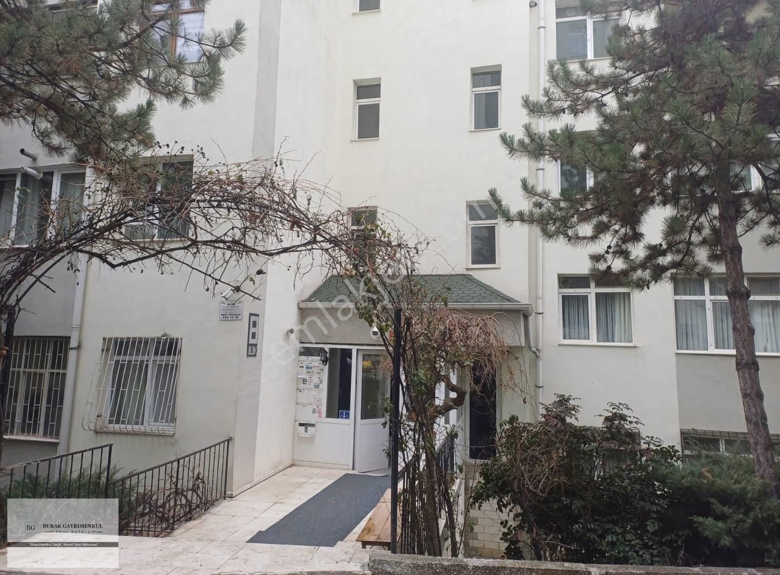 Batıkentin Nezih Sitesi Hacettepelilerde Arakat Manzaralı 3+1 - Görsel 12