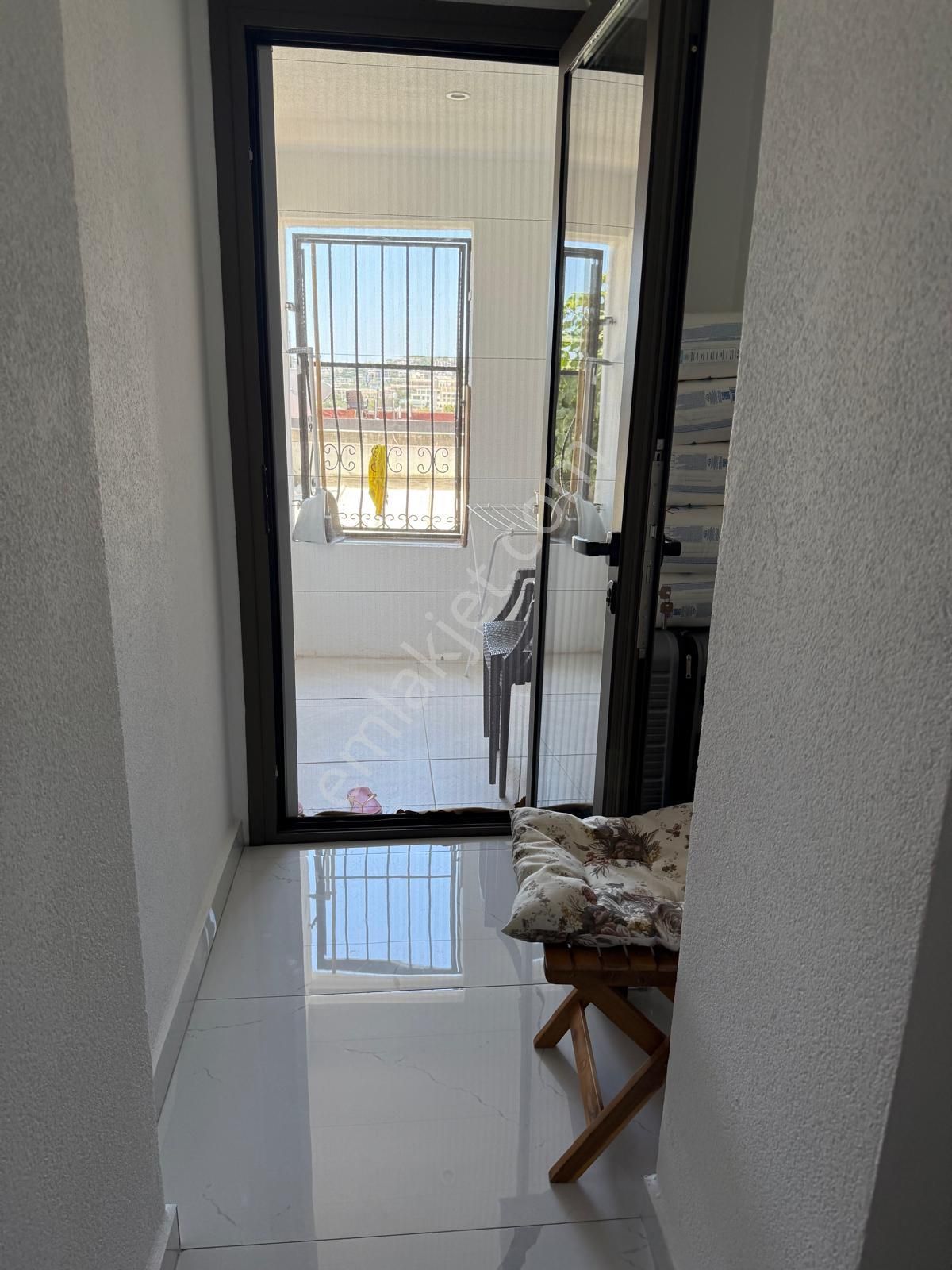 Denize 250m 1+1 Tadilatlı Eşyalı Satılık Daire Bodrum/gümbet - Görsel 4