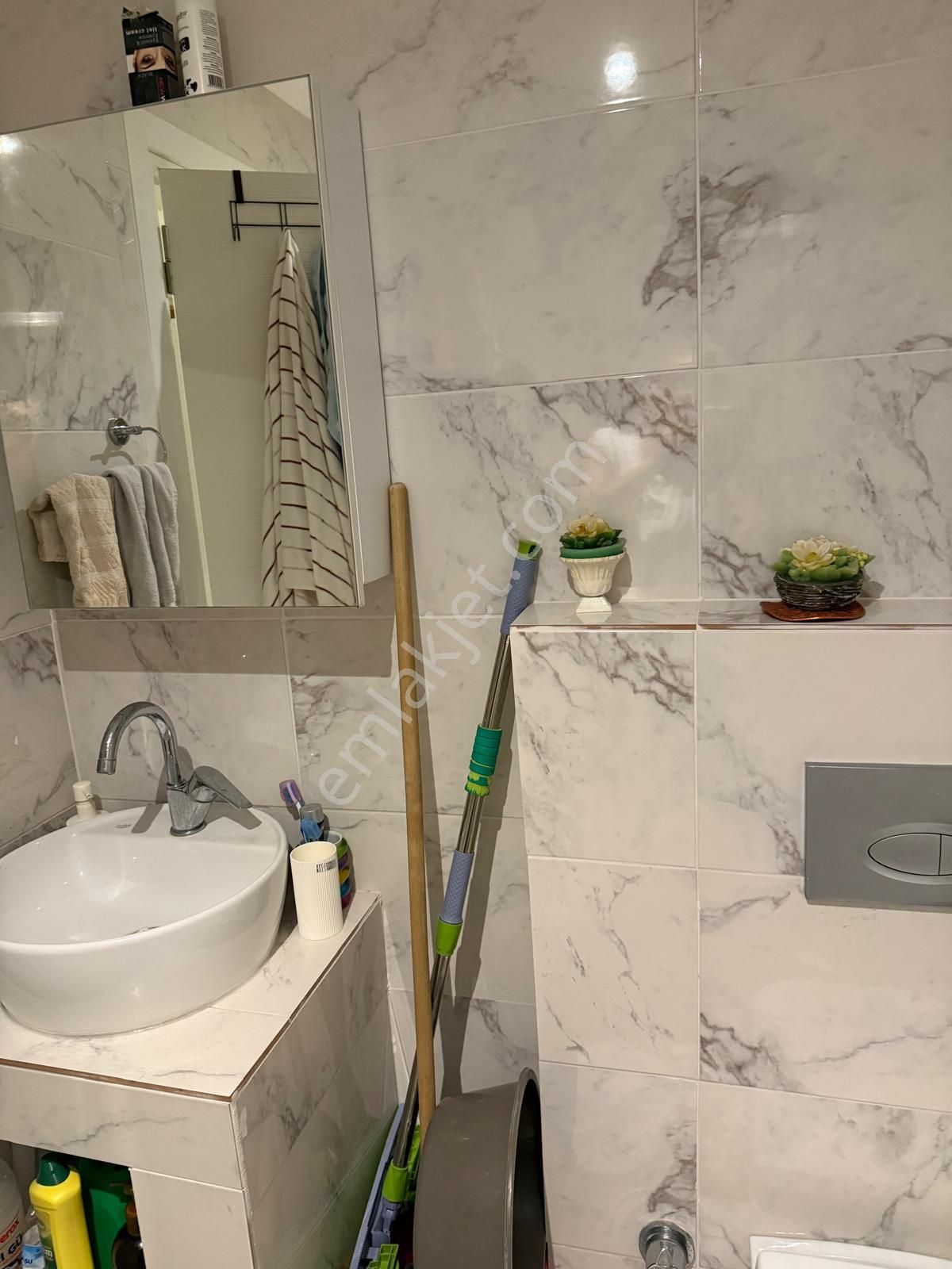 Denize 250m 1+1 Tadilatlı Eşyalı Satılık Daire Bodrum/gümbet - Görsel 13