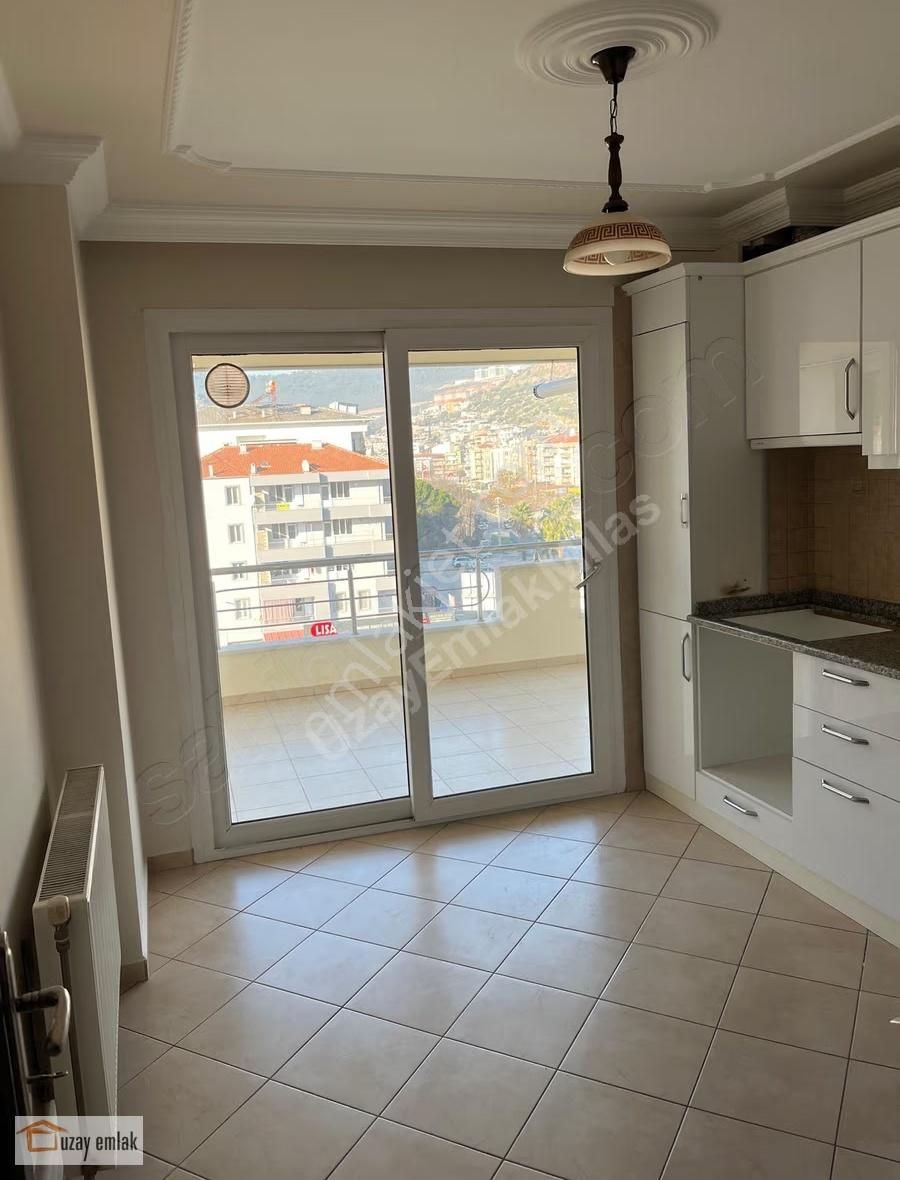 Milasbodrum Yolu Üzerinde Geniş Ve Konforlu 3+1 Kiralık Daire - Görsel 11