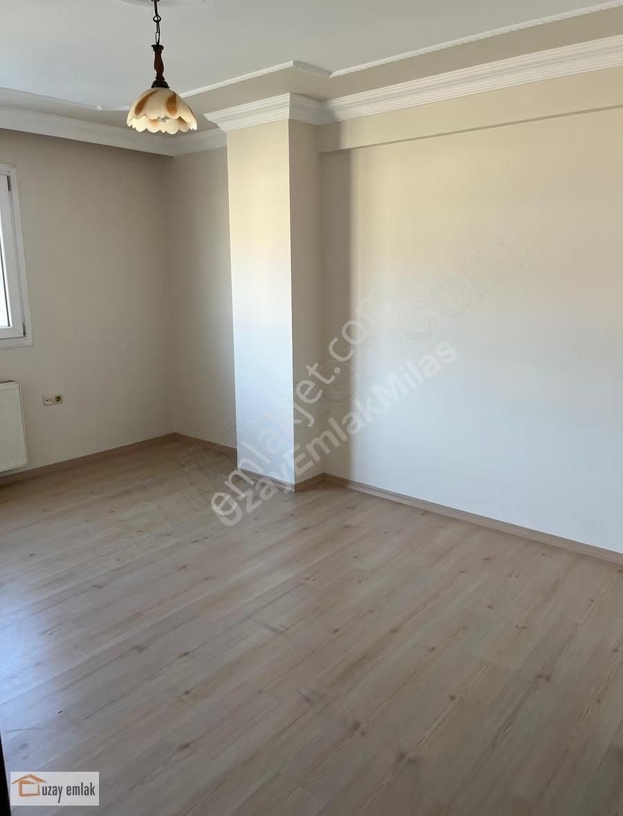 Milasbodrum Yolu Üzerinde Geniş Ve Konforlu 3+1 Kiralık Daire - Görsel 12